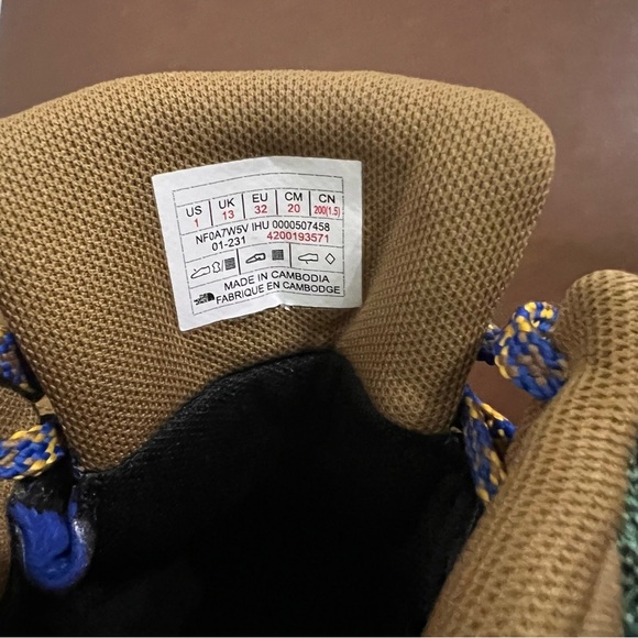 Kids The North Face Youth Fastpack Hiker Mid Walking Boots - Picture 7 of 8